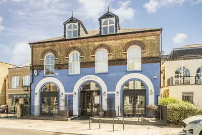High Street, TW12