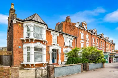 Ferme Park Road, London, N4