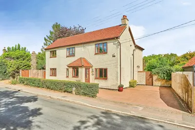 Station Road, Meldreth, SG8