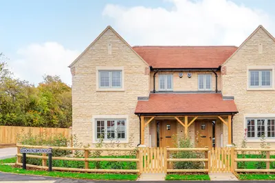 Hedgerow Gardens, Thornborough, MK18