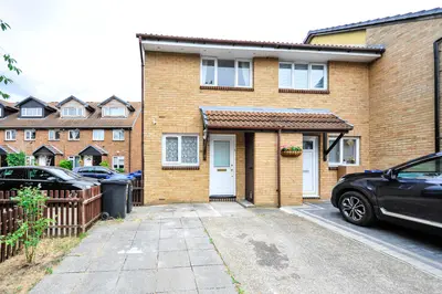 Ruskin Way, London, SW19