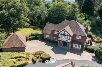 Herbert Austin Drive, Marlbrook, B60