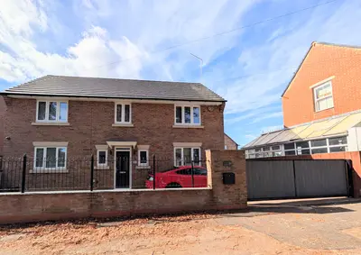 Chaplins Lane, Desborough, NN14