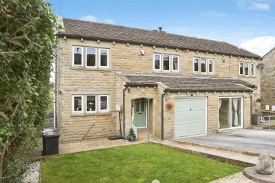 Ashlar Close, Haworth, BD22