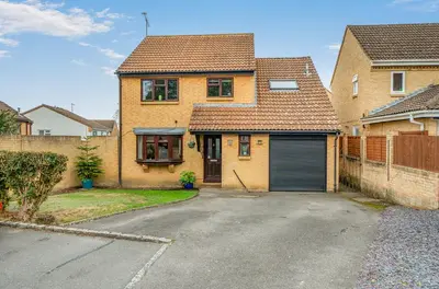 Petrel Close, Wokingham, RG41
