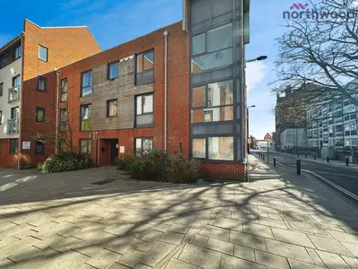 Castle Way, SO14