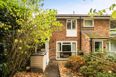 Longlands Way, Camberley
