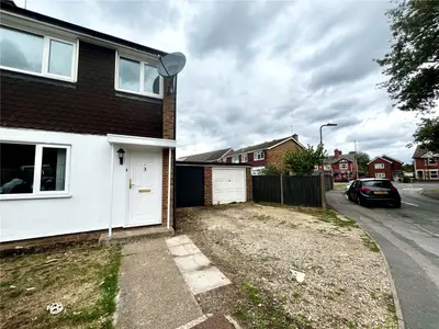 Berrybank, College Town, Sandhurst, Berkshire, GU47 0PY