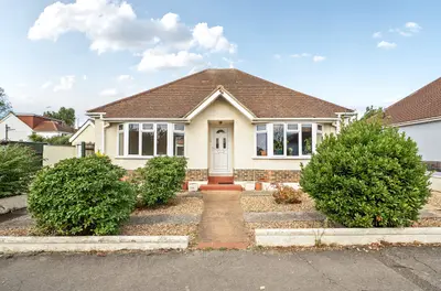 Western Close, Lancing, BN15