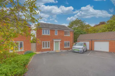 Dragon Rise, Norton Fitzwarren, TA2