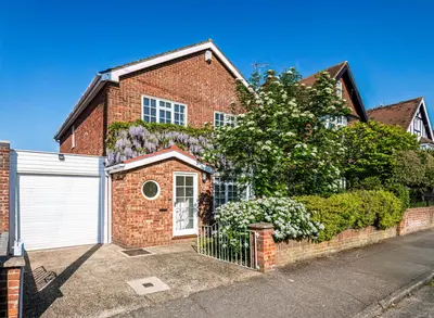 Cromwell Road, Canterbury, CT1 3LD