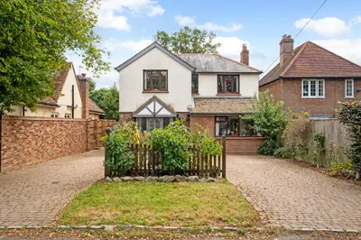 Greenlands Lane, Great Missenden, HP16