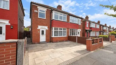 Ilkley Crescent, Stockport, SK5