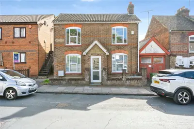 Winsdon Road, Luton, Bedfordshire, LU1