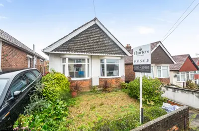 Bromley Road, Midanbury, SO18