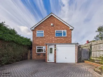 Leyland Road, Bulkington, CV12