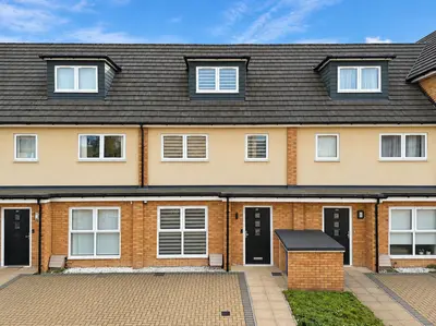 Sartoria Close, Grays, RM20