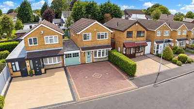 Dixon Close, Tipton, DY4 7NL