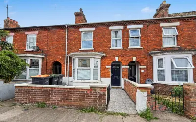 St Leonards Avenue, Bedford MK42 0RB