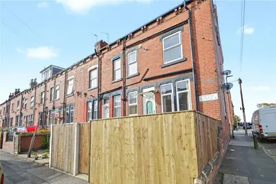 Sefton Terrace, Leeds, LS11