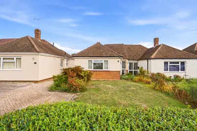 Elm Avenue, Caddington, LU1