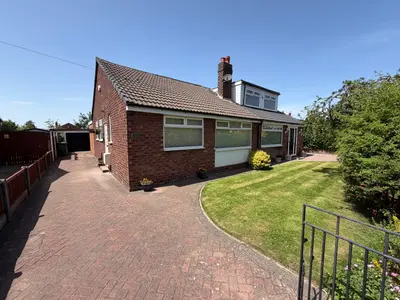 Brentford Road, Reddish, SK5