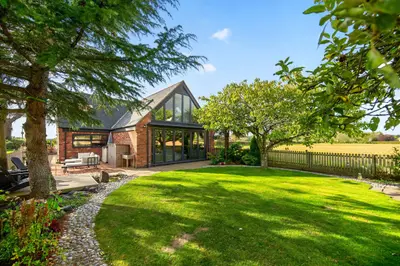 Lutterworth, LE17