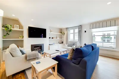 Elnathan Mews, London, W9