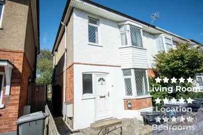 Elmes Road, Winton