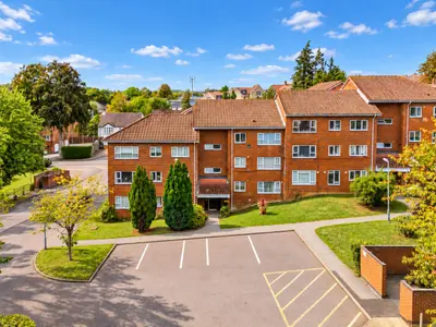 Hillside Road, Harpenden, AL5