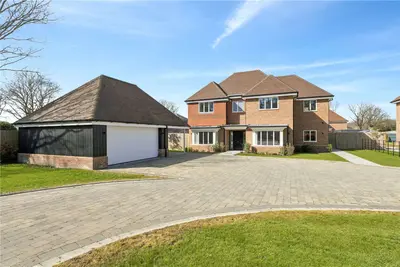Alba House, Brook Avenue, Warsash, Southampton, SO31 9HR