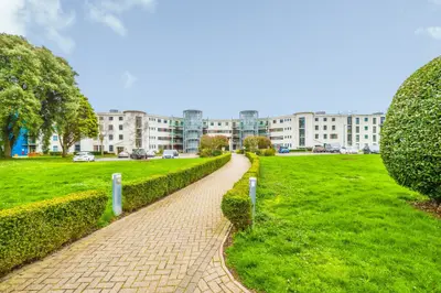 Woodlands, Hayes Point, CF64