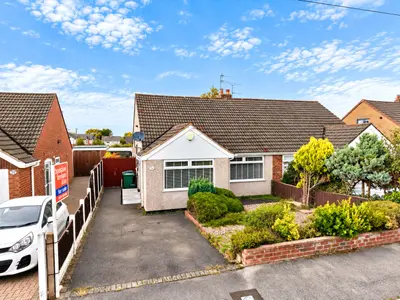 Columbus Drive, Pensby, CH61