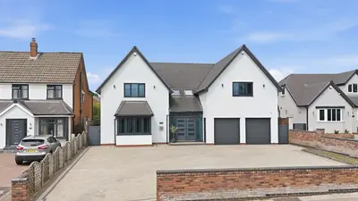 Erdington Road, Aldridge, WS9