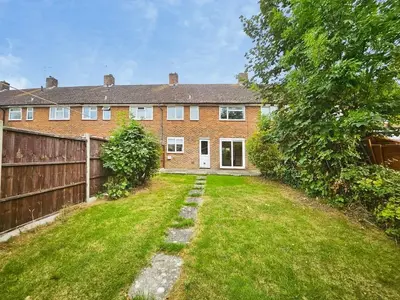 Gossops Drive, Gossops Green, RH11