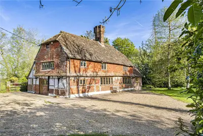 Roundstreet Common, Wisborough Green, Billingshurst, West Sussex, RH14 0AN