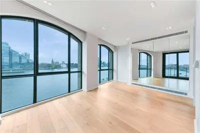 Chelsea Wharf Residences, 15 Lots Road, London, SW10 0QJ