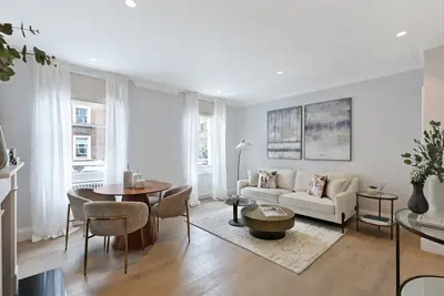 London, W1U 4HA