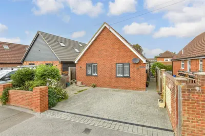Clarkes Close, Deal, CT14
