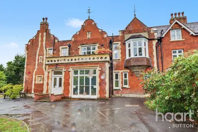 Honeywood Walk, Carshalton, SM5