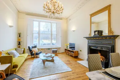 Linden Gardens, London, W2 4HJ