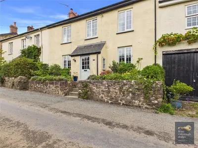 Eggesford Road, Winkleigh, EX19