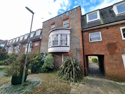 Seahorse Walk, Gosport, PO12