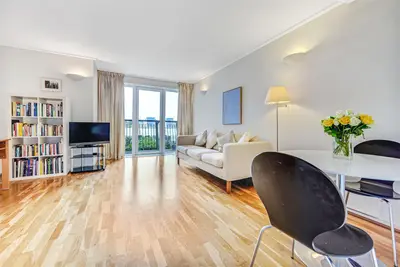 Seacon Tower, Seacon Wharf, Hutchings Street, London, E14 8JX