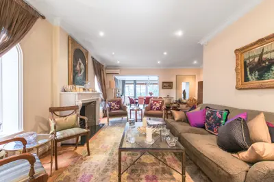 24 Church Mount, London