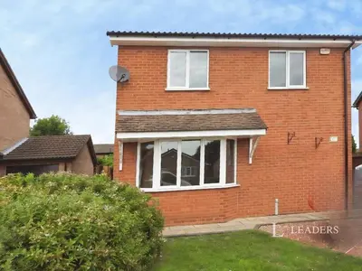 Beech Avenue, Bourne, PE10