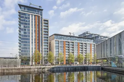 Western Gateway, London, E16