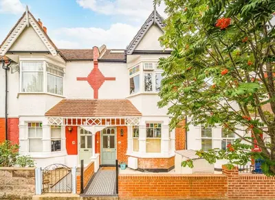 Whitehall Road, Hanwell, W7
