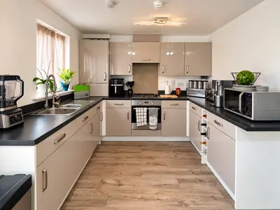 Allen Aldrige Close, Stanway, CO3