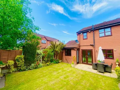 Scholars Gate, Burntwood, WS7